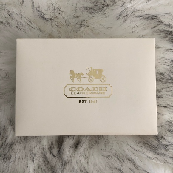 Authentic Coach Wristlet Bag - Picture 2 of 15